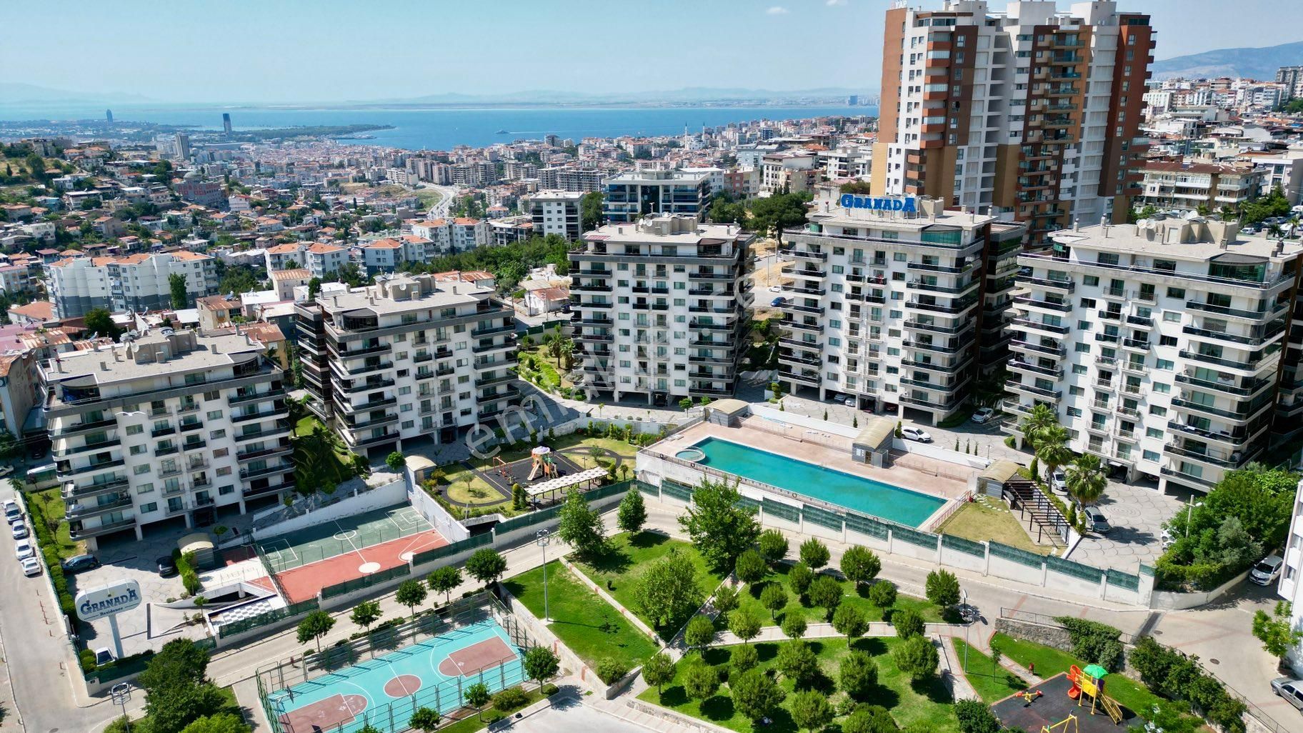 Karabağlar Ali Fuat Cebesoy Satılık Daire Ali Fuat Cebesoy Granada Sitesi Deniz Manzaralı Satılık 3+1 Daire