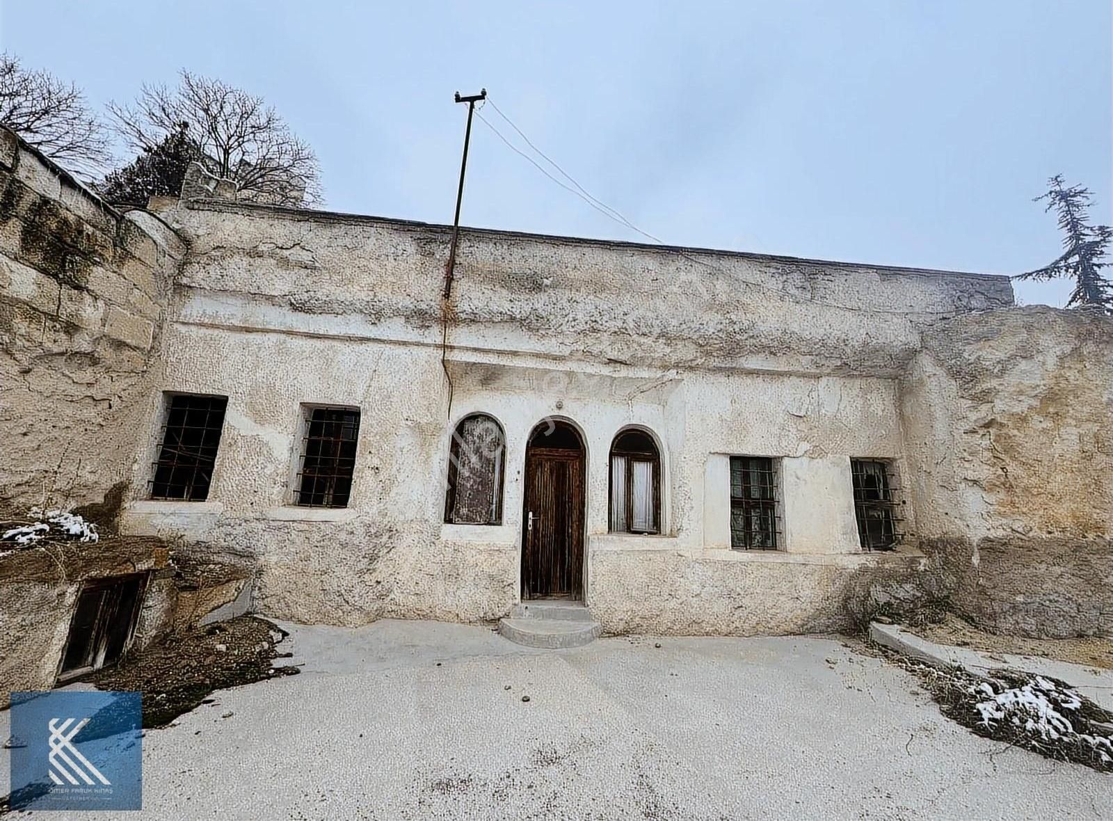 Ürgüp Ortahisar Bld. (Eski) Satılık Müstakil Ev Ürgüp Ortahisarda Otel Yapımına Uygun Satılık Ev