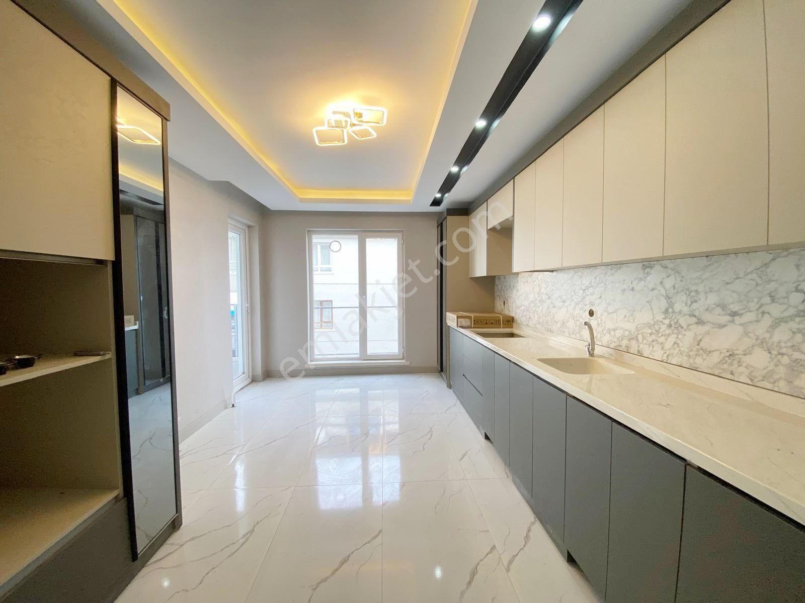 Yeni Yıla Özel Katta Giyinme Odalı Sıfır 3+1 - Görsel 2