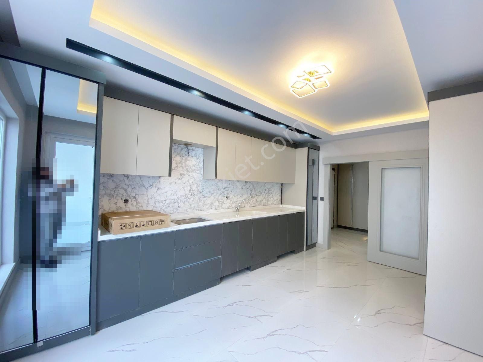 Yeni Yıla Özel Katta Giyinme Odalı Sıfır 3+1 - Görsel 5