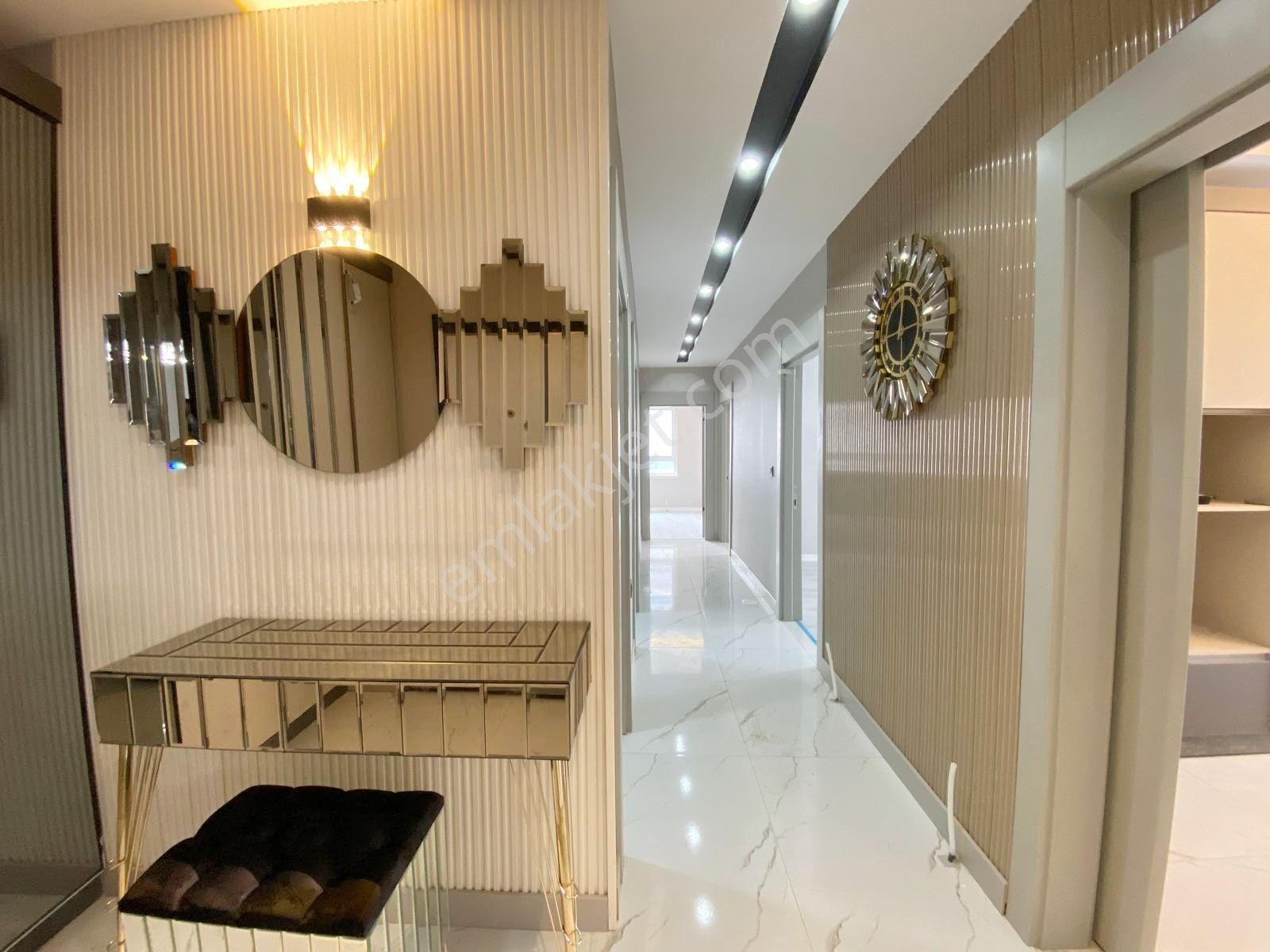 Yeni Yıla Özel Katta Giyinme Odalı Sıfır 3+1 - Görsel 24