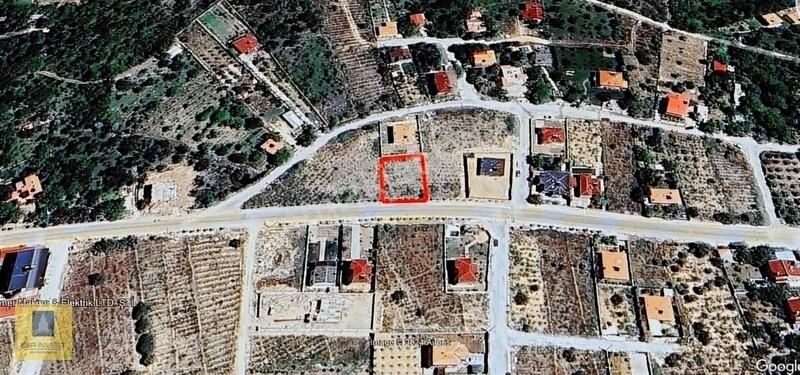 Gümüşler'de Bulvara Cephe Villa Arsası