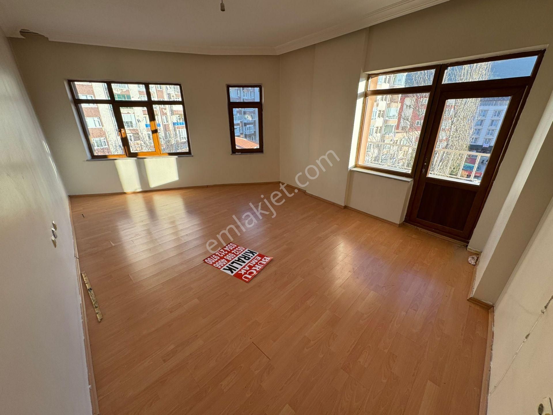 Yozgat Merkez Köseoğlu Kiralık Daire Güney Cepheli Ara Katta Kiralık Daire *** Burcu Emlaktan ***