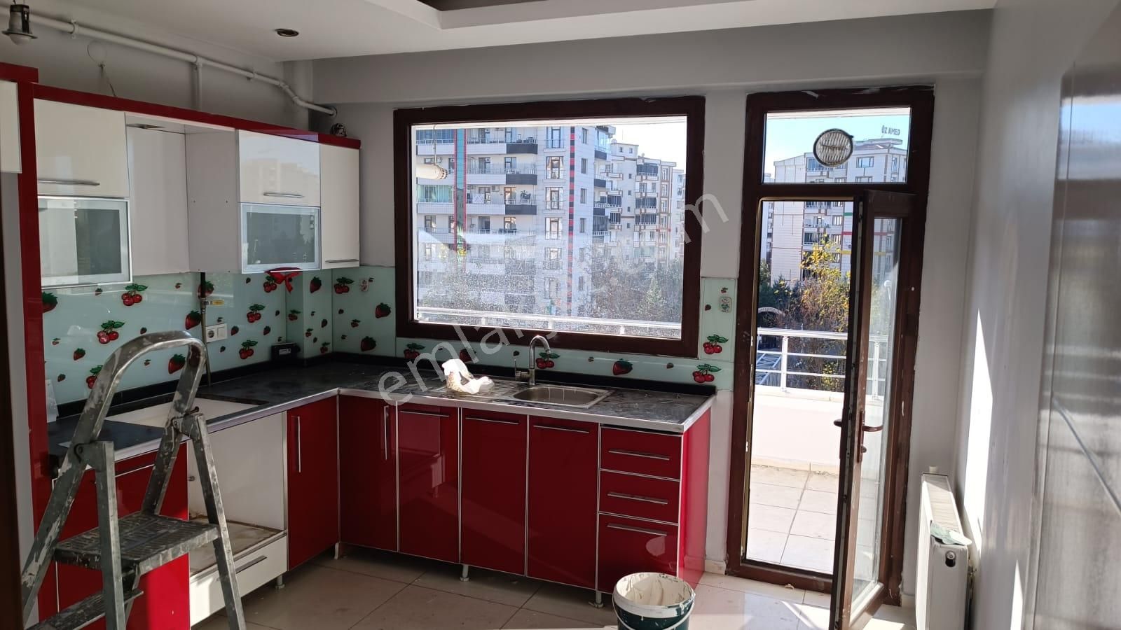 Bağlar Bağcılar Kiralık Daire Havaalanı Kavşağı Kiralık 2+1