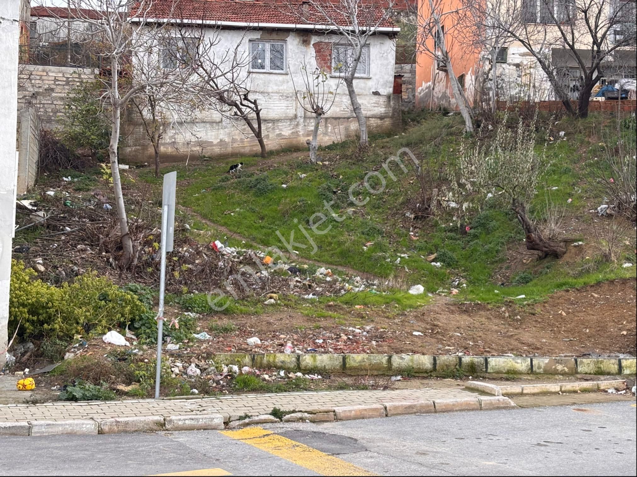 Karabağlar Limontepe Satılık Konut İmarlı Karabağlar Limontepede 209m2 Yatırımlık Arsa