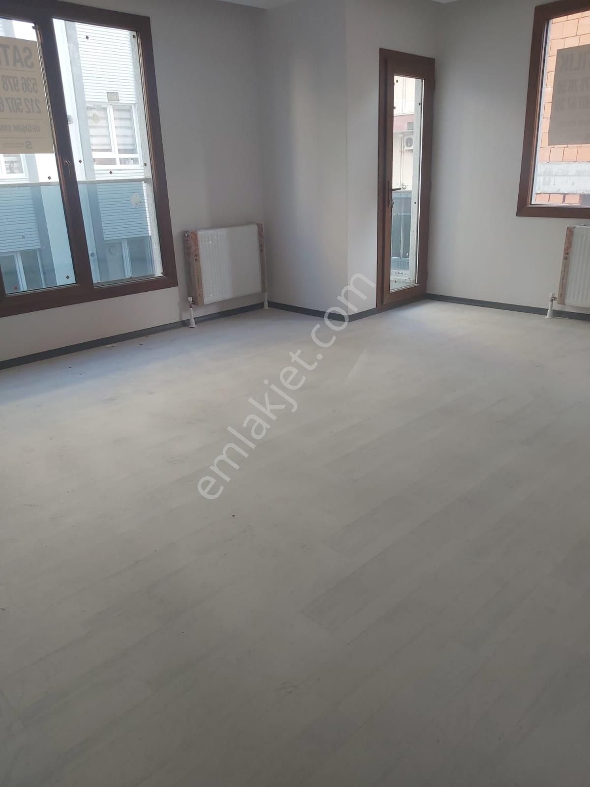 Bahçelievler Soğanlı Satılık Daire Bahçelievler Basın Sitesi İle Soğanlı Arasında Sıfır Binada 2+1 85 M2 3.kat Satılık Daire.