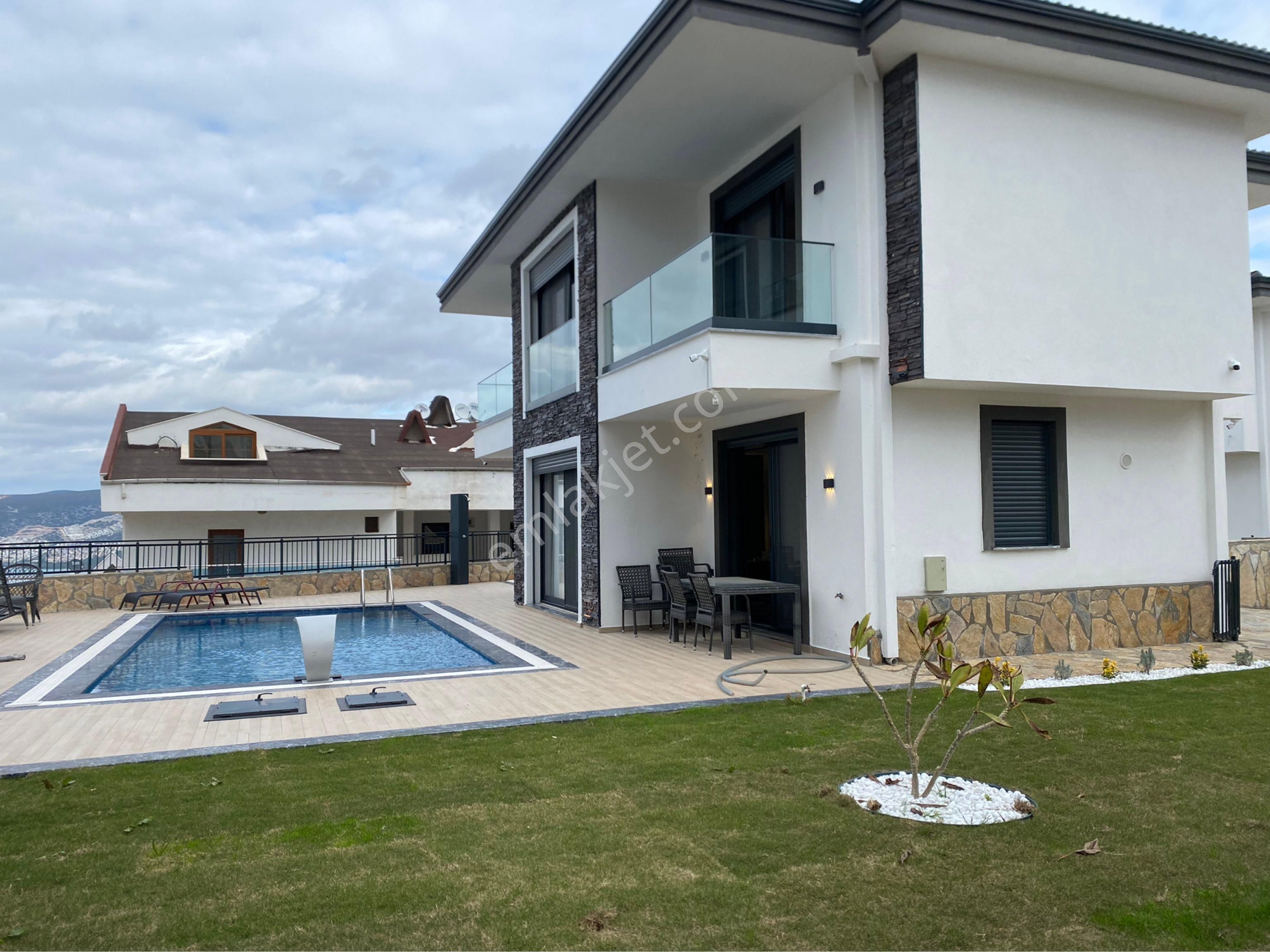 Didim Akbük Satılık Villa Didim Akbük De Lüx Villa İsteyenlere