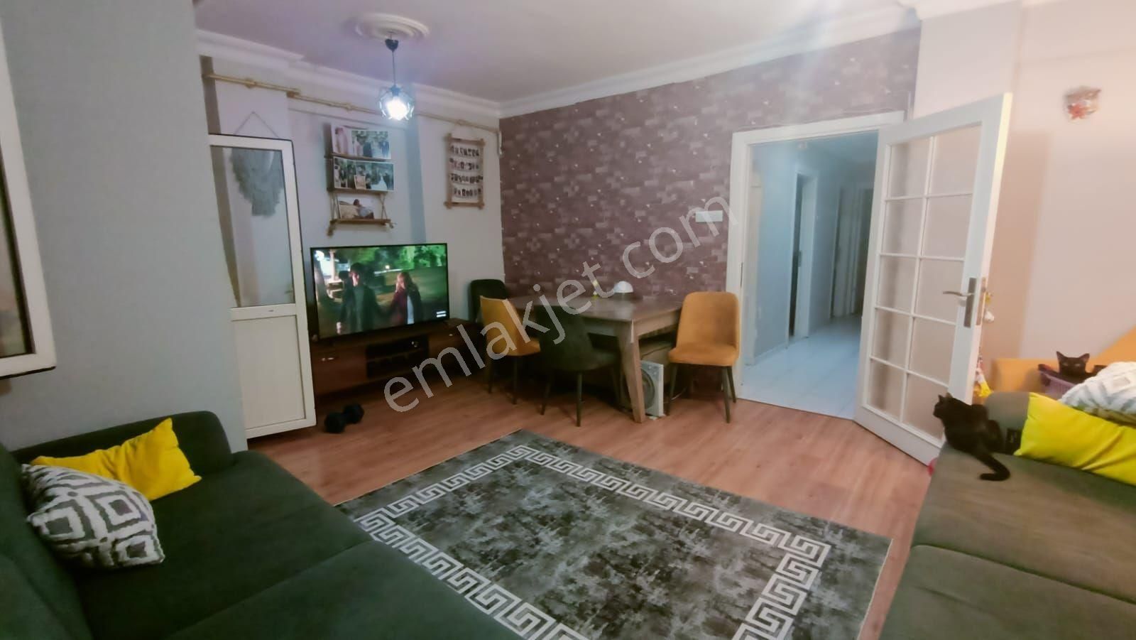 Bahçelievler Şirinevler Satılık Daire S.evler Merkezde Metrobüse 4dk 2+1 90m2 Kredılı Full Yapılı Lüx Daıre