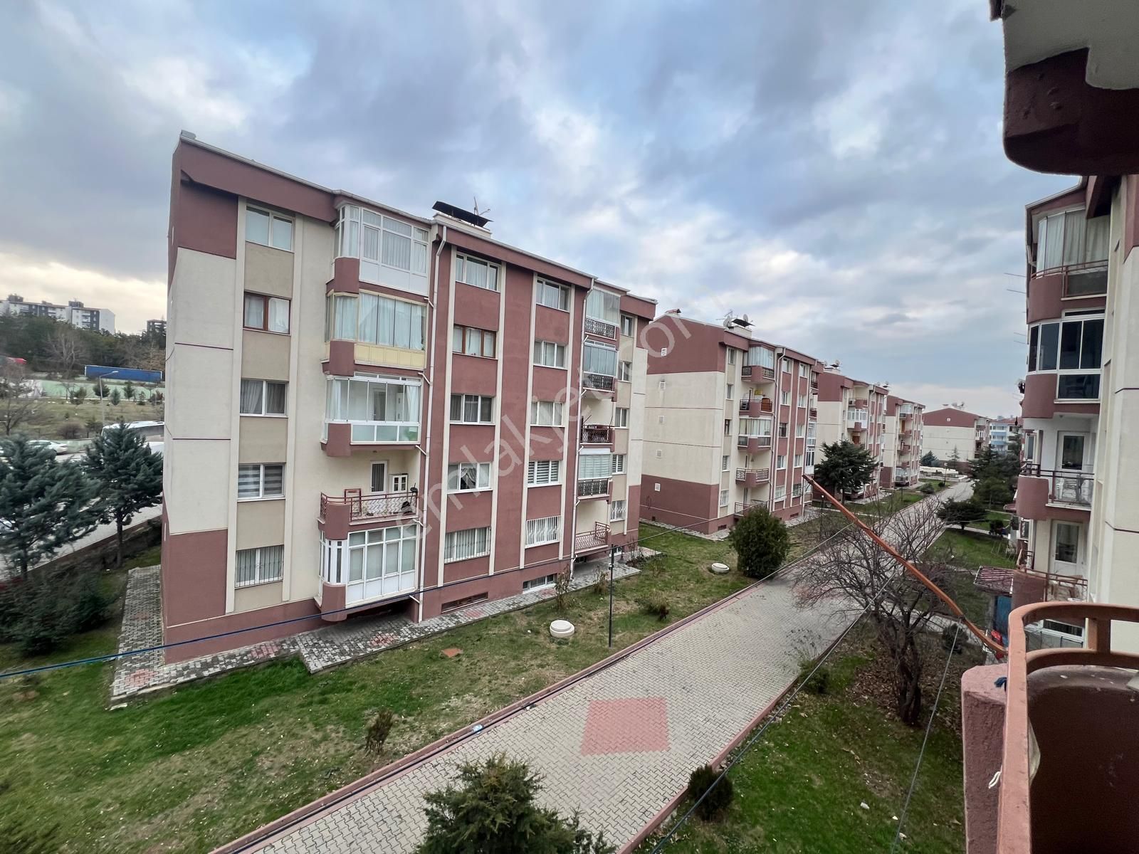 Yenimahalle Batı Sitesi Satılık Daire Redstone Castle Batıkent Emek Pazar Sitesi 3+1 Satılık