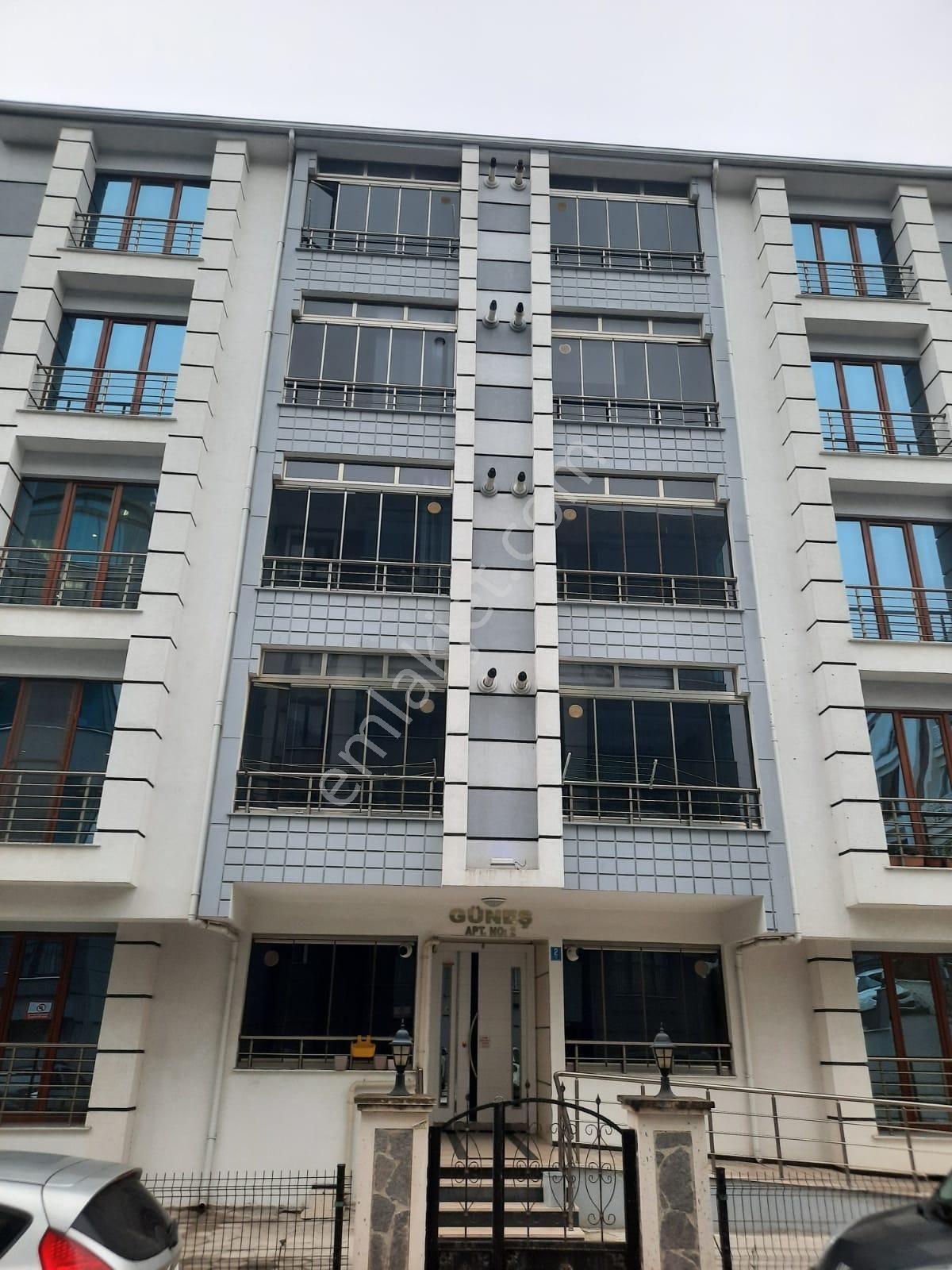 Çorlu Alipaşa Satılık Daire Çorlu Çetin Emeç Bulvarı Üzeri Satılık 2+1 90 M² Daire