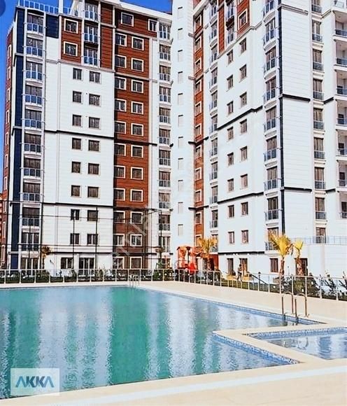 Esenyurt Cumhuriyet Kiralık Residence Metrobüse Yakın Arena Rezidans'ta 1+1 Eşyalı Kiralık Daire