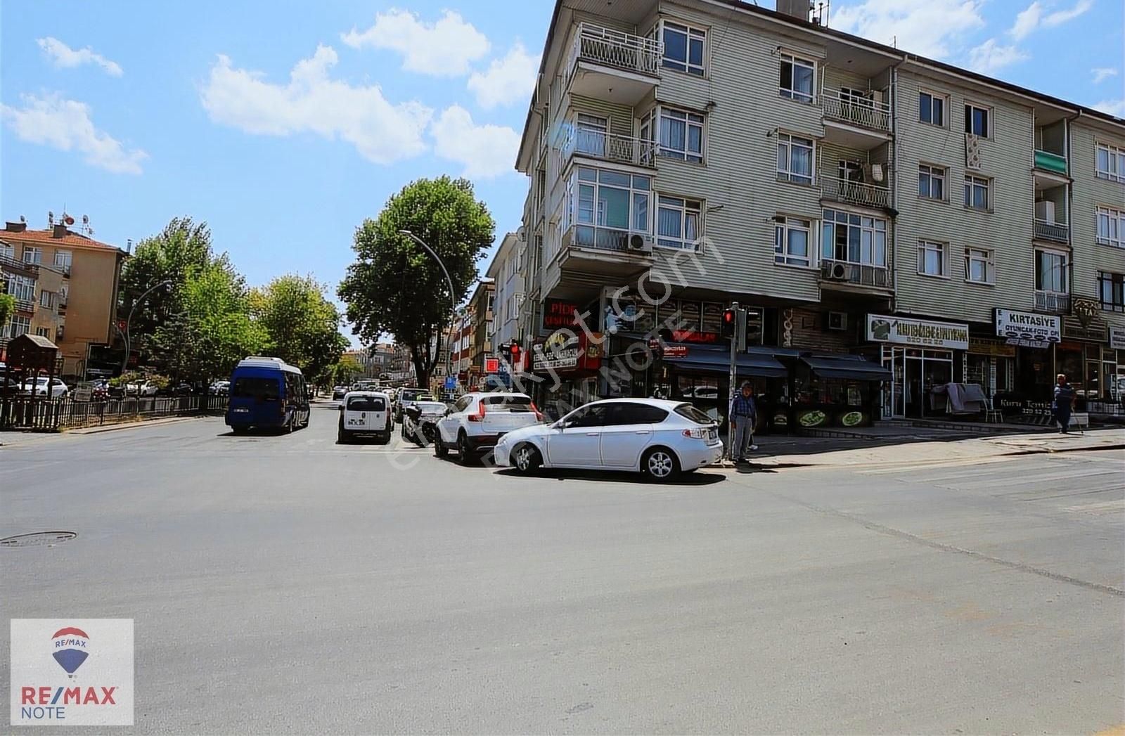 Mamak Abidinpaşa Satılık Dükkan & Mağaza Tıp Fakültesi Caddesi Satılık Köşe Dükkan