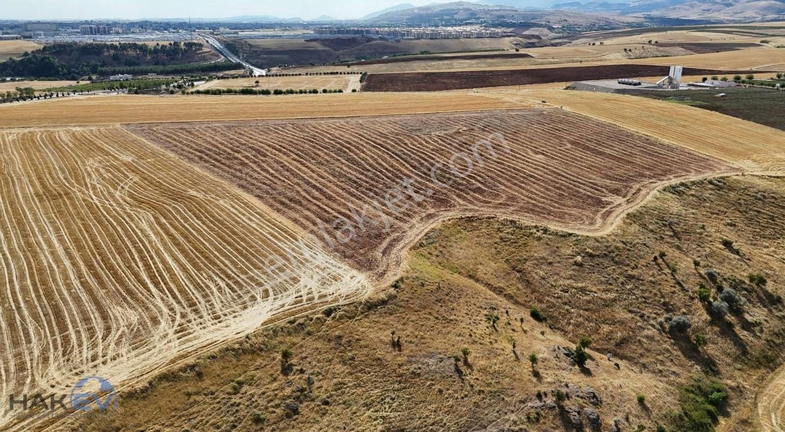 Adıyaman Merkez Çemberlitaş Köyü (Yeni) Satılık Tarla Hakev'den Adıyaman Merkez Çemberlitaş Köyü Satılık Tarla