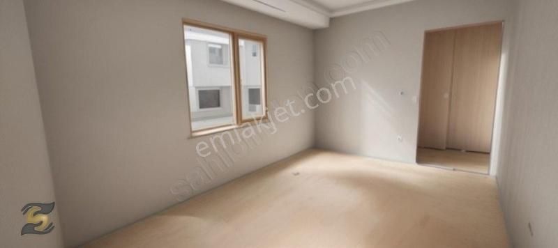 İncirli Caddesine Yürüme Mesafesinde 0 Binada 2+1 Bahçe Katı !! - Görsel 3