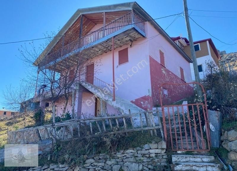 Dereli Konuklu Köyü (Göblü) Satılık Müstakil Ev Tuğra İnşaat&emlaktan Bektaş Yaylasında Satılık