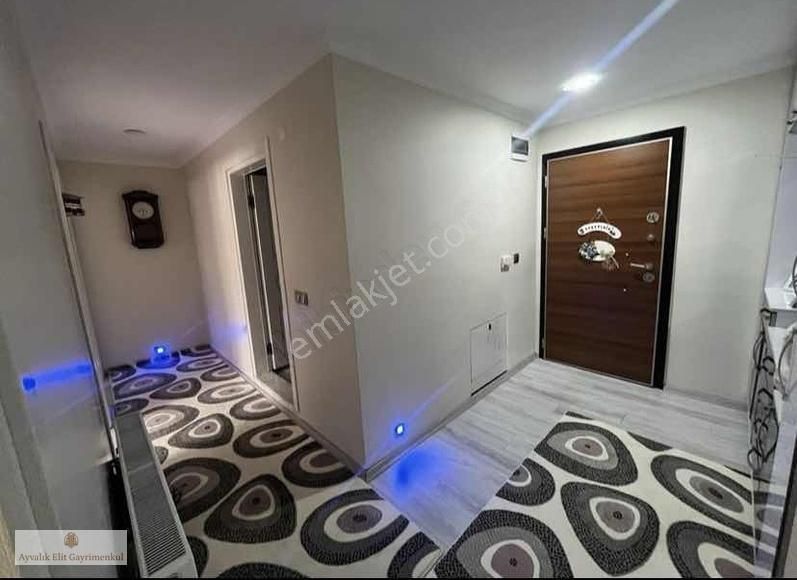 Ayvalık 150 Evler Satılık Daire Ayvalık 150 Evler Mahallesinde Müstakil Villa Tadında Daire