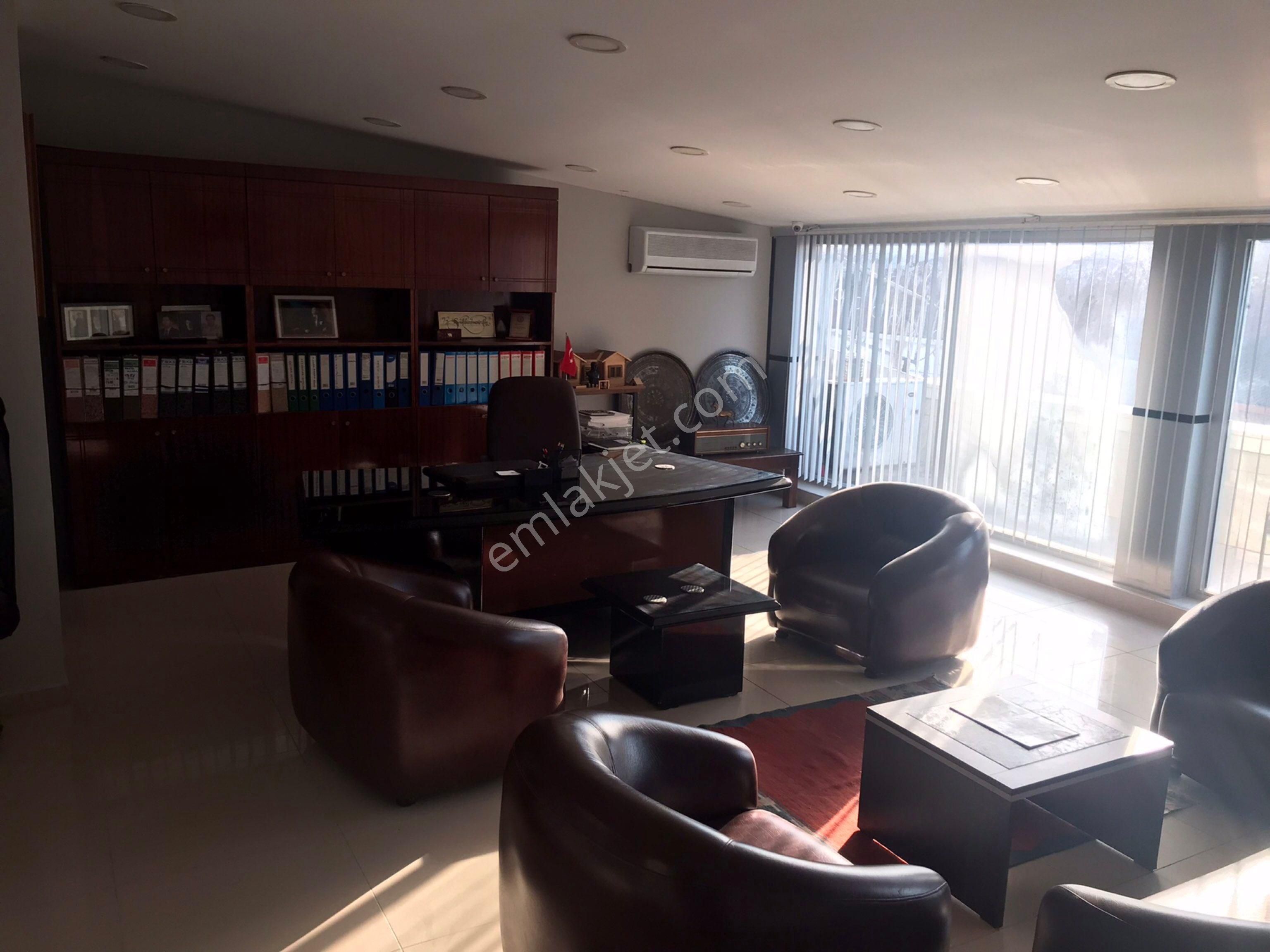 Esenyurt Ctiy Center Awm Ye 1 Dk Yürüme Mesafesi Satılık 3+1 Ofis