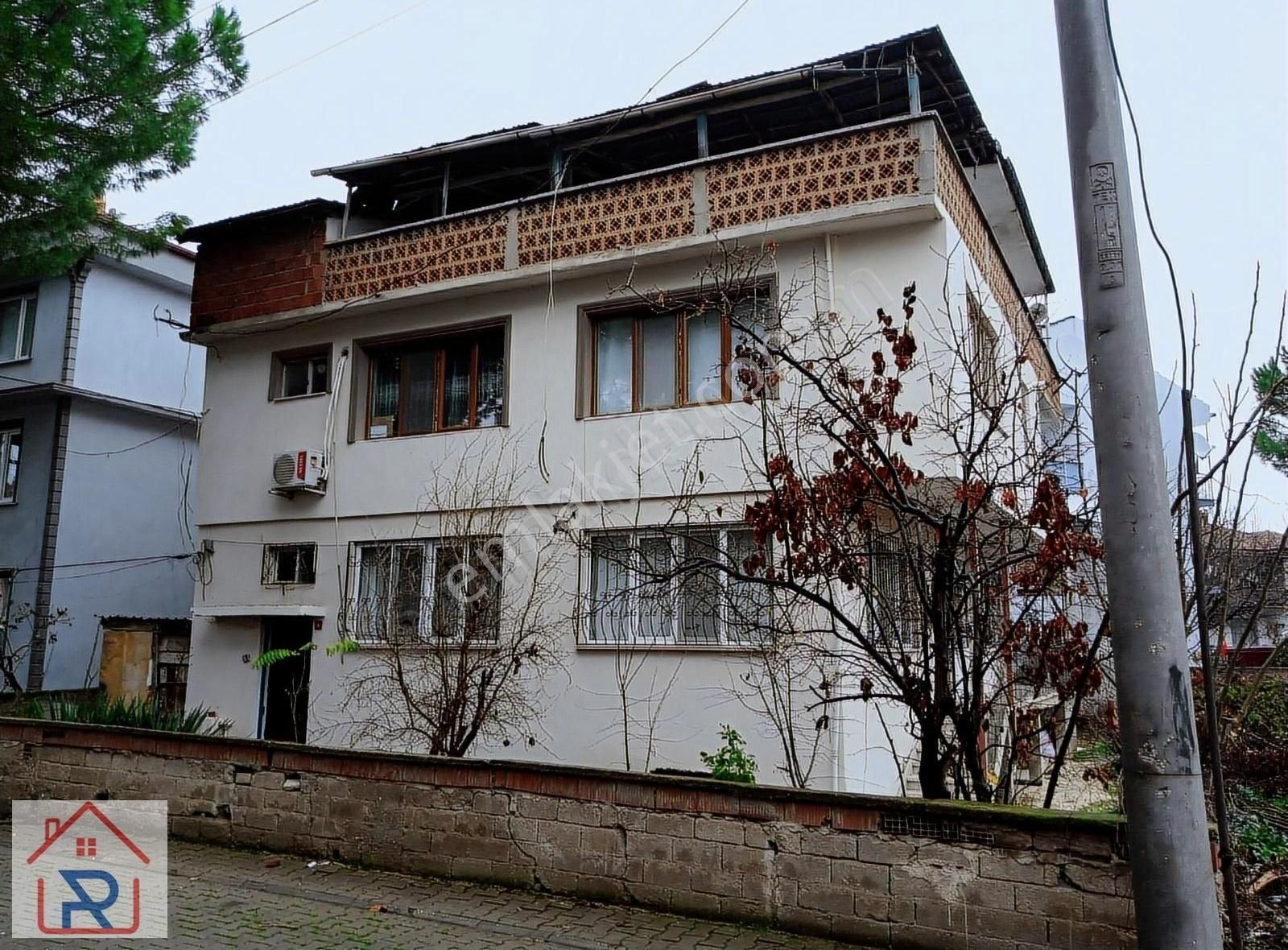 Yenişehir Yenigün Satılık Bina Birinci Ve Üçüncü Katları Satılık (kat Mülkiyetli)bina