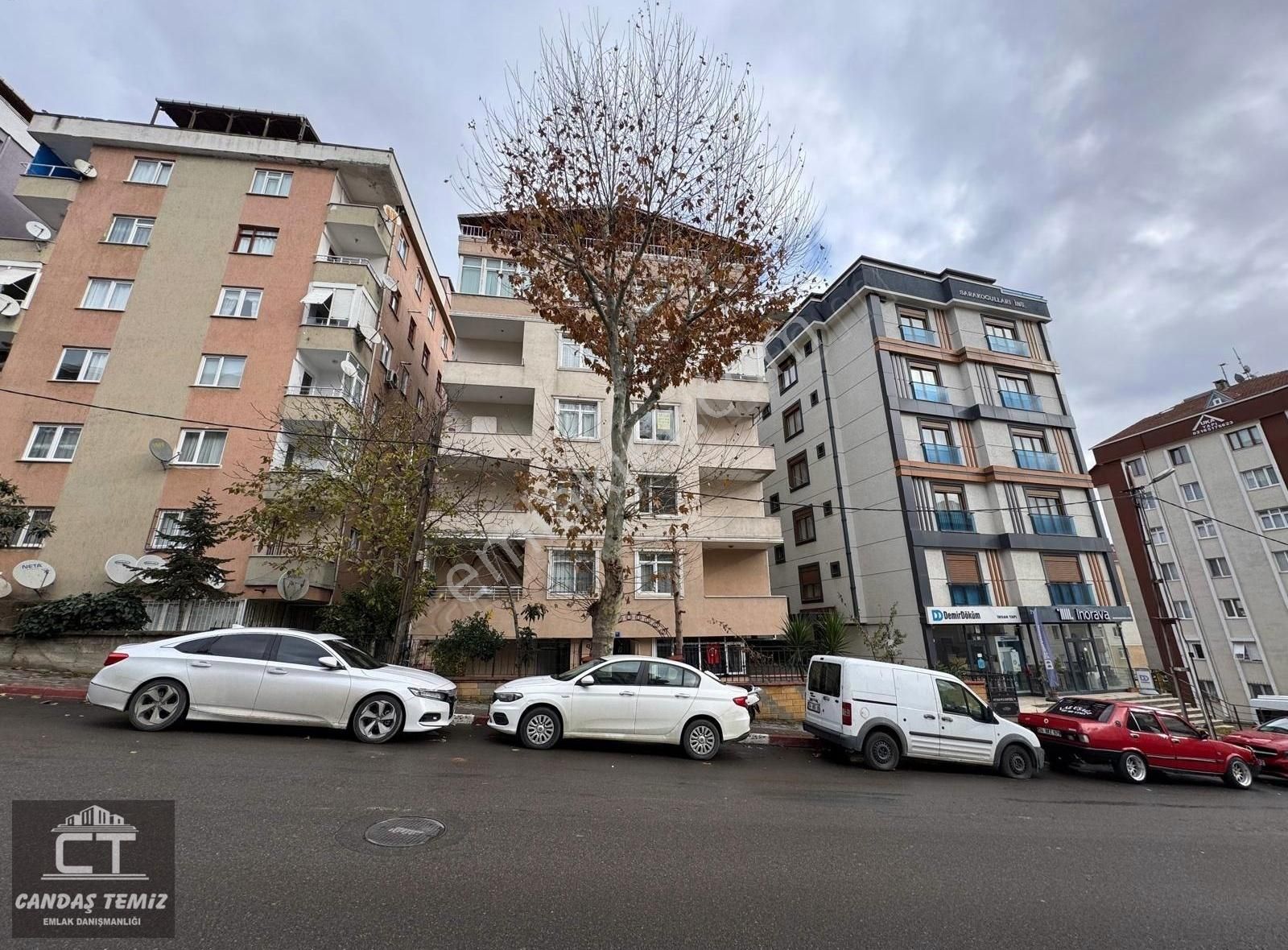 Kartal Karlıktepe Satılık Daire Ct Emlak'tan Onur Market'e Komşu*28 M2 Arsa Paylı*stlk(3+1)daire