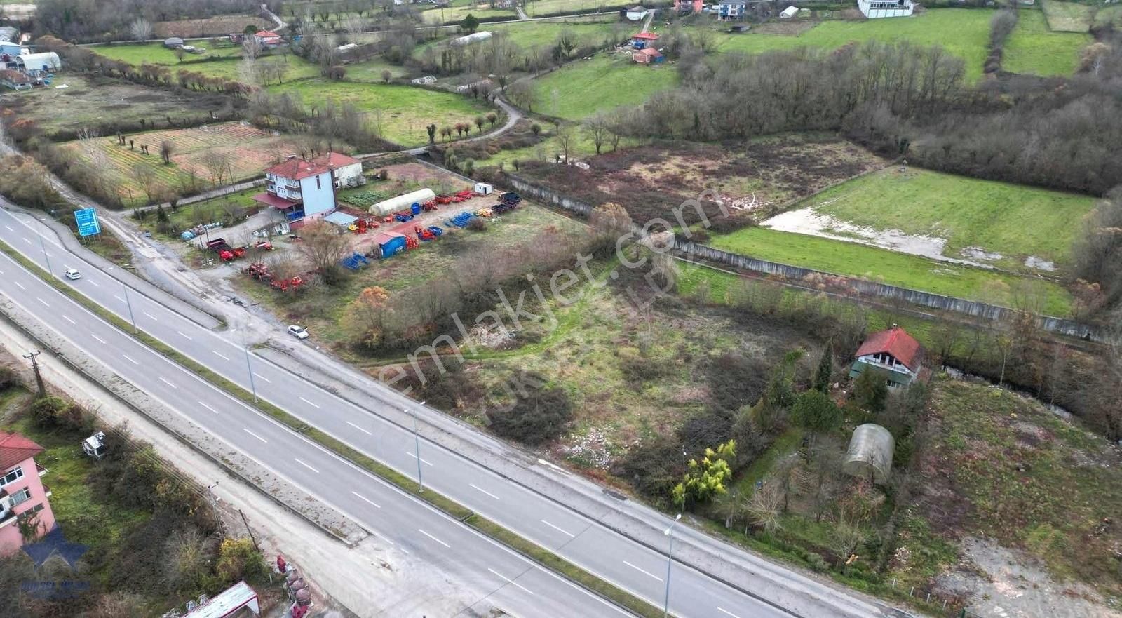 Bartın Merkez Gecen Satılık Ticari İmarlı 2115 M2 Bartın-ankara Yolu Kenarı Ticari Ruhsatlı Satılık Arsa