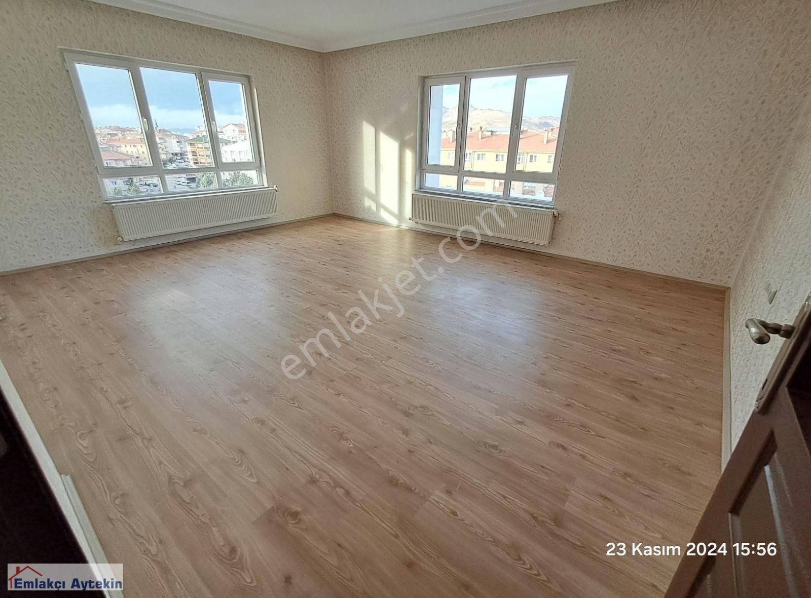 Mamak Boğaziçi Yeni Bayındır'da Mavigöl Sitesinde,kiralık 3+1daire