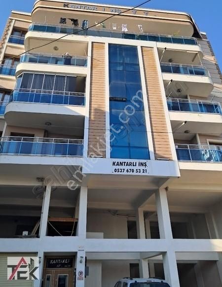 Bayraklı R. Şevket İnce Kiralık Daire Şehir Hastanesine Yakın Mesafede Geniş 2+1 Ara Kat 118m2