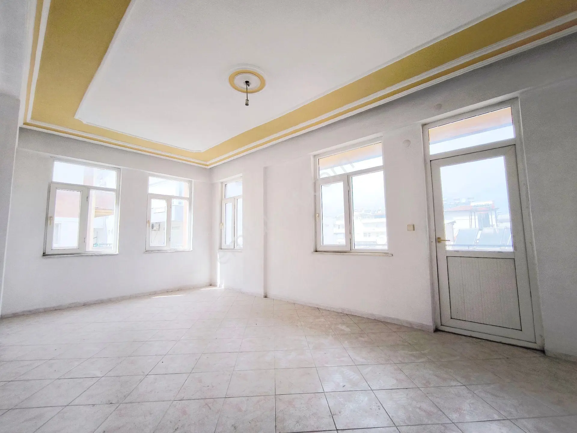 Manavgat Örnek Mahallesin'de Geniş 1+1 Kiralık Daire - Görsel 5