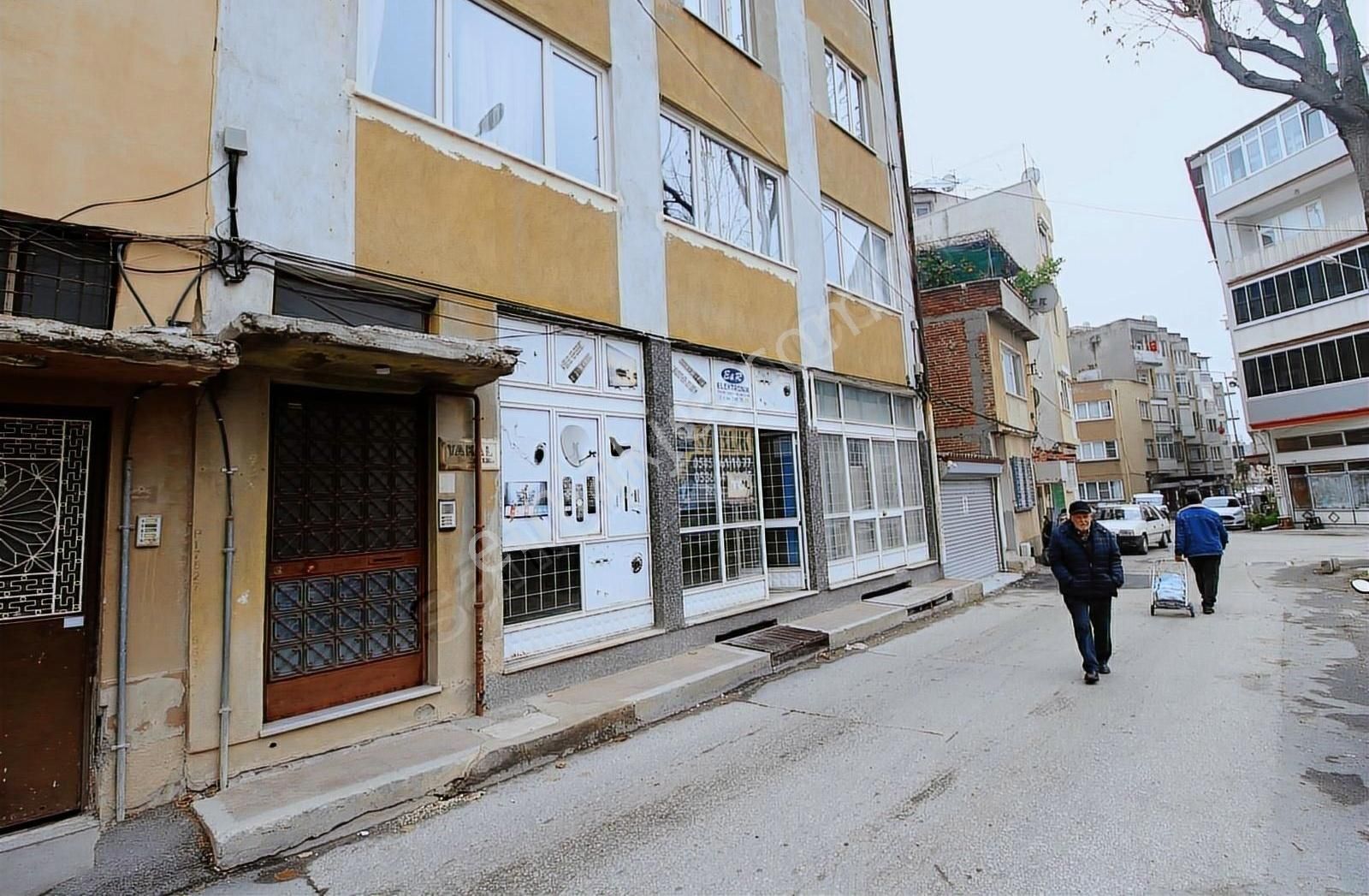 Karesi Ege Satılık Dükkan & Mağaza Yön'den Demirciler Cad.arkasında Satılık 90m2 Dükkan