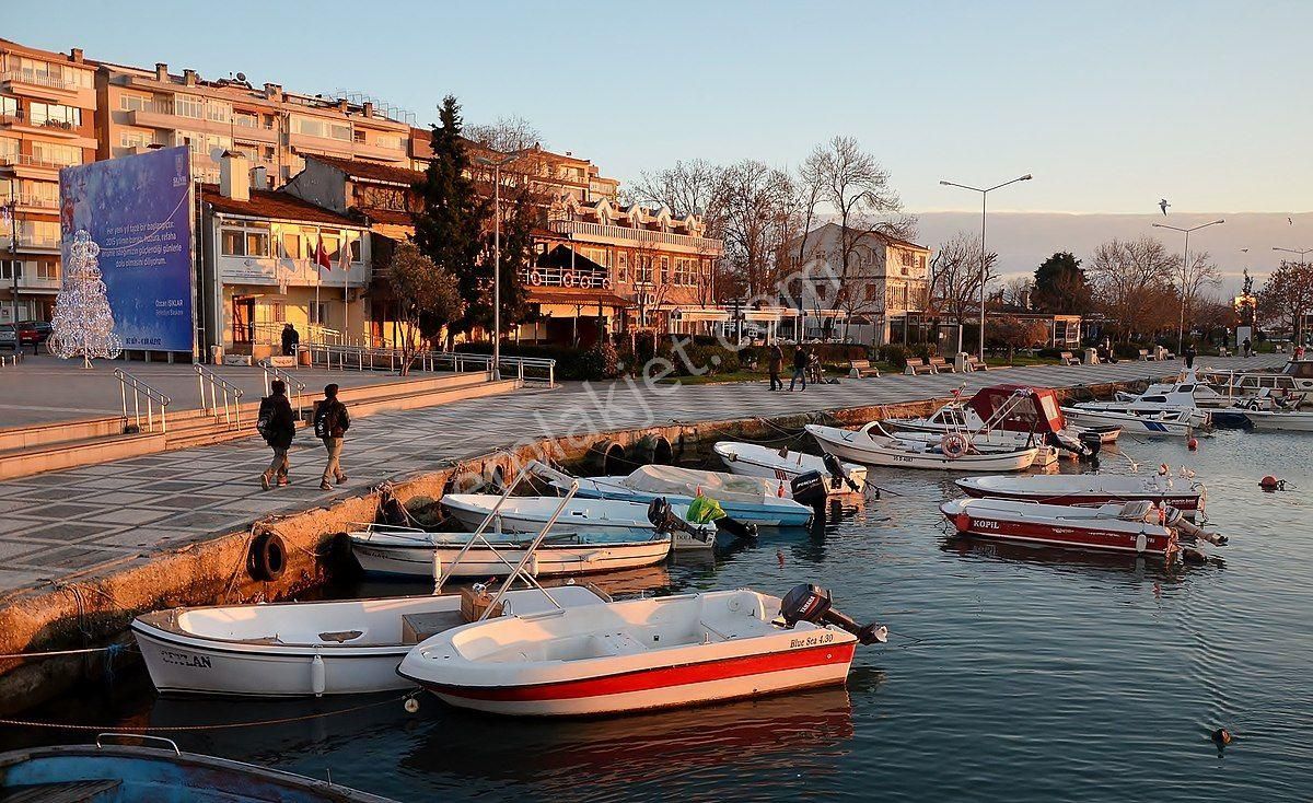 Silivri Yeni Satılık Tarla Yatırımcıların Gözdesi Silivri'de Satılık 31.400 M2 Arazi