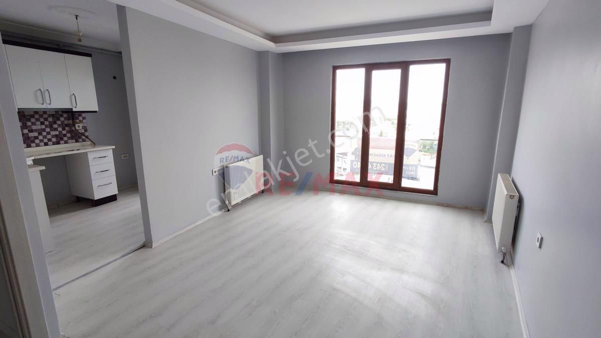 Altıeylül Dinkçiler Satılık Daire Remax İnci'den Dinkçiler Mah Ayrı Mutfaklı 1+1 Satılık Daire