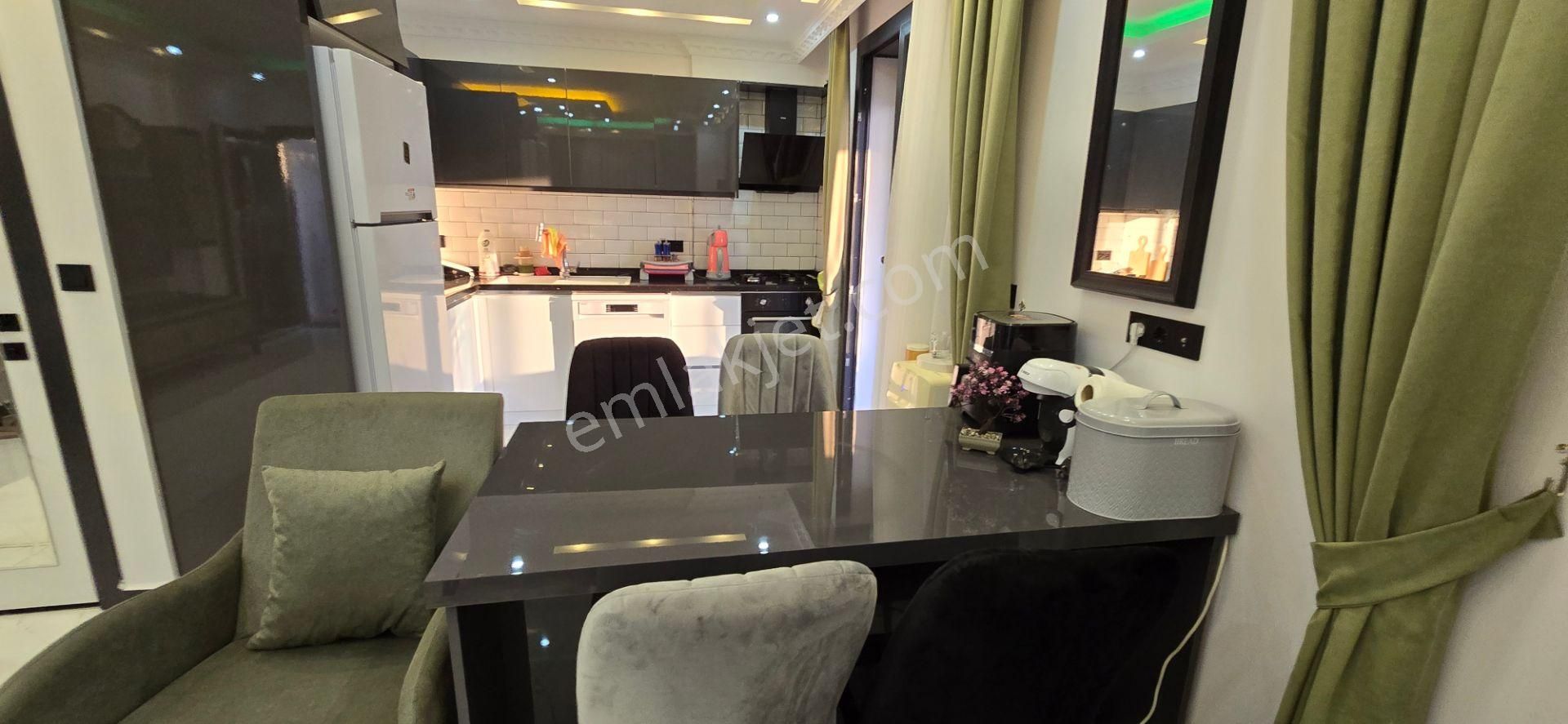 Didim Efeler De Satılık 3+1 Ful Eşyalı Açılır Kapanır Kış Bahçeli Ve Teraslı Villa - Görsel 31