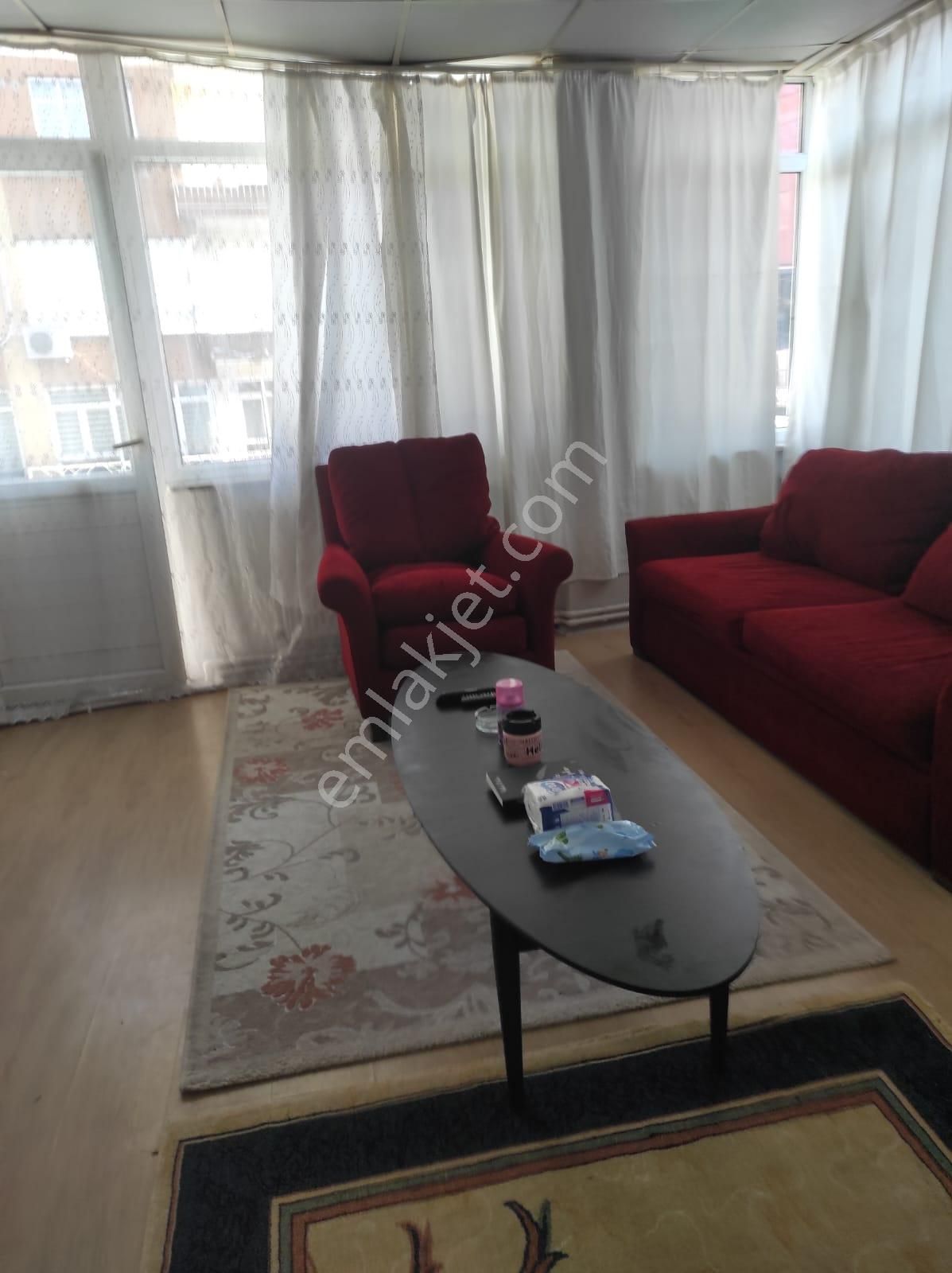 Bahçelievler Şirinevler Kiralık Daire Şirinevlerde Meydana Yakın 1+1 Full Eşyalı Kiralık Daire