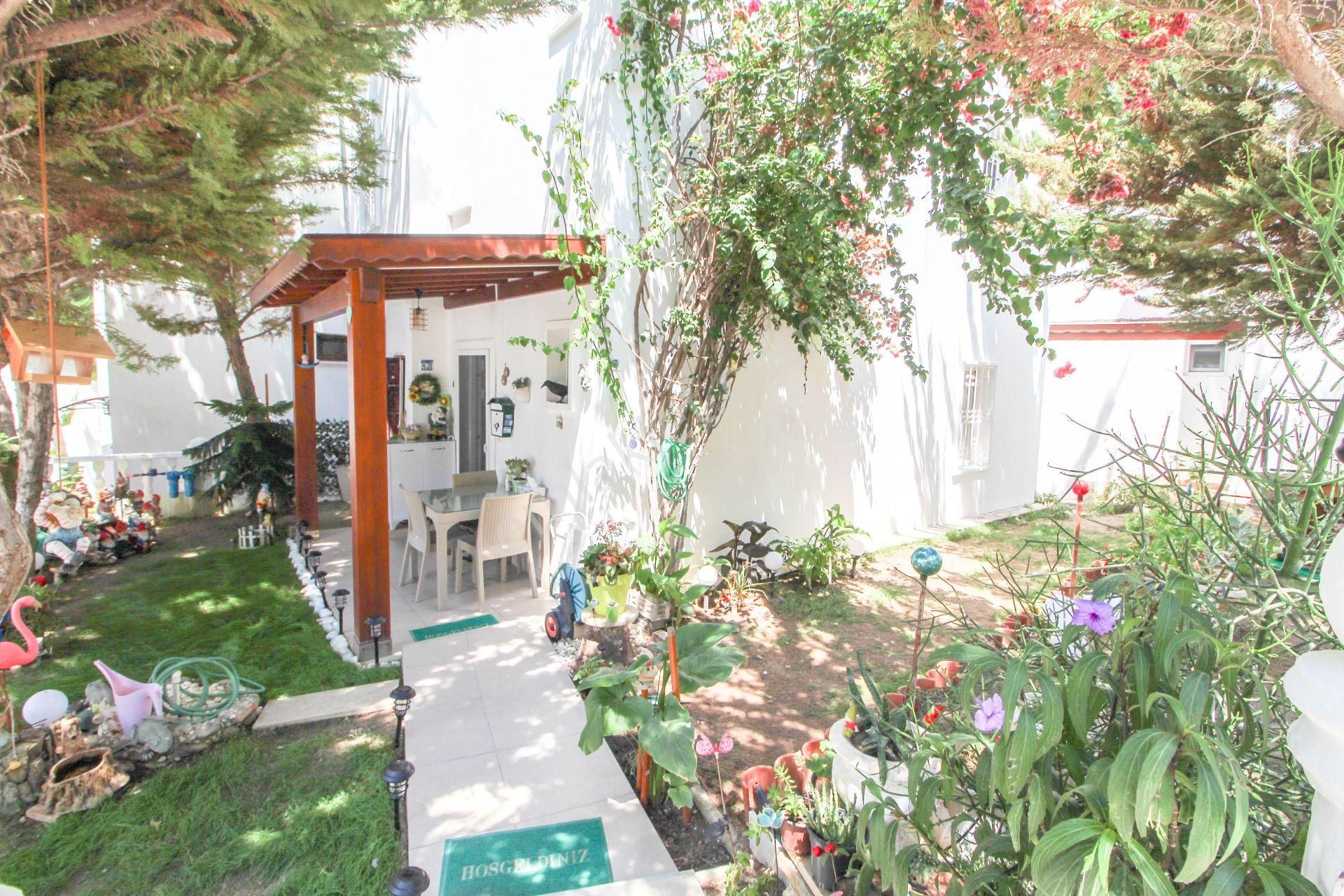 Turgutreis'te Satılık Denize Yakın Harika Manzaralı 3+1 Villa - Görsel 3