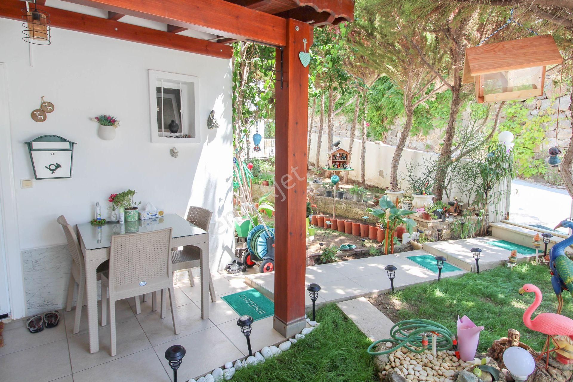 Turgutreis'te Satılık Denize Yakın Harika Manzaralı 3+1 Villa - Görsel 4