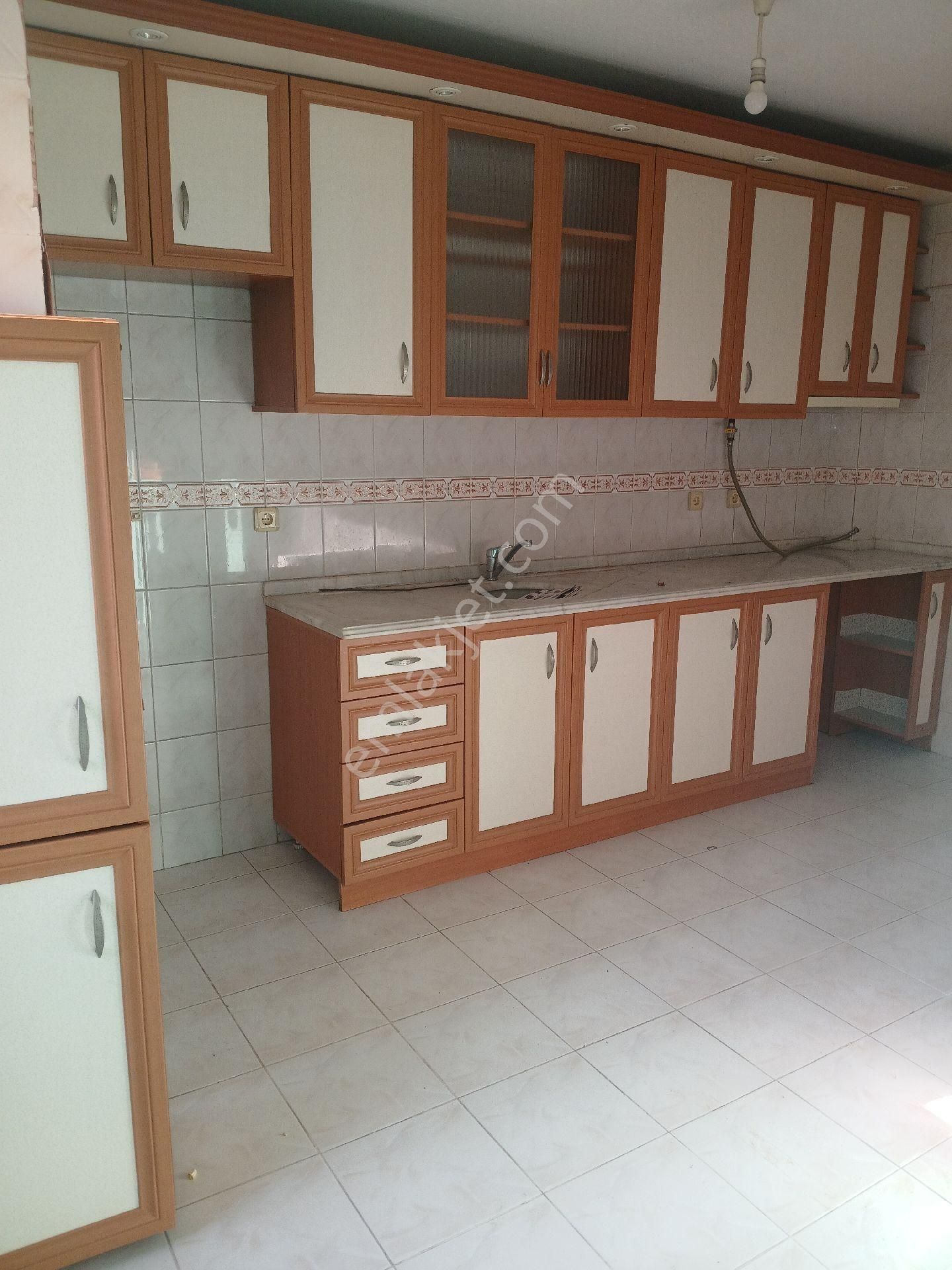 Karabağlar Sarıyer Kiralık Daire Karabaglar Sarıyer Mah Kiralık Daire 17000