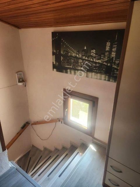 Seferihisarda Site İçinde Eşyalı Satılık 5+1 Villa - Görsel 3