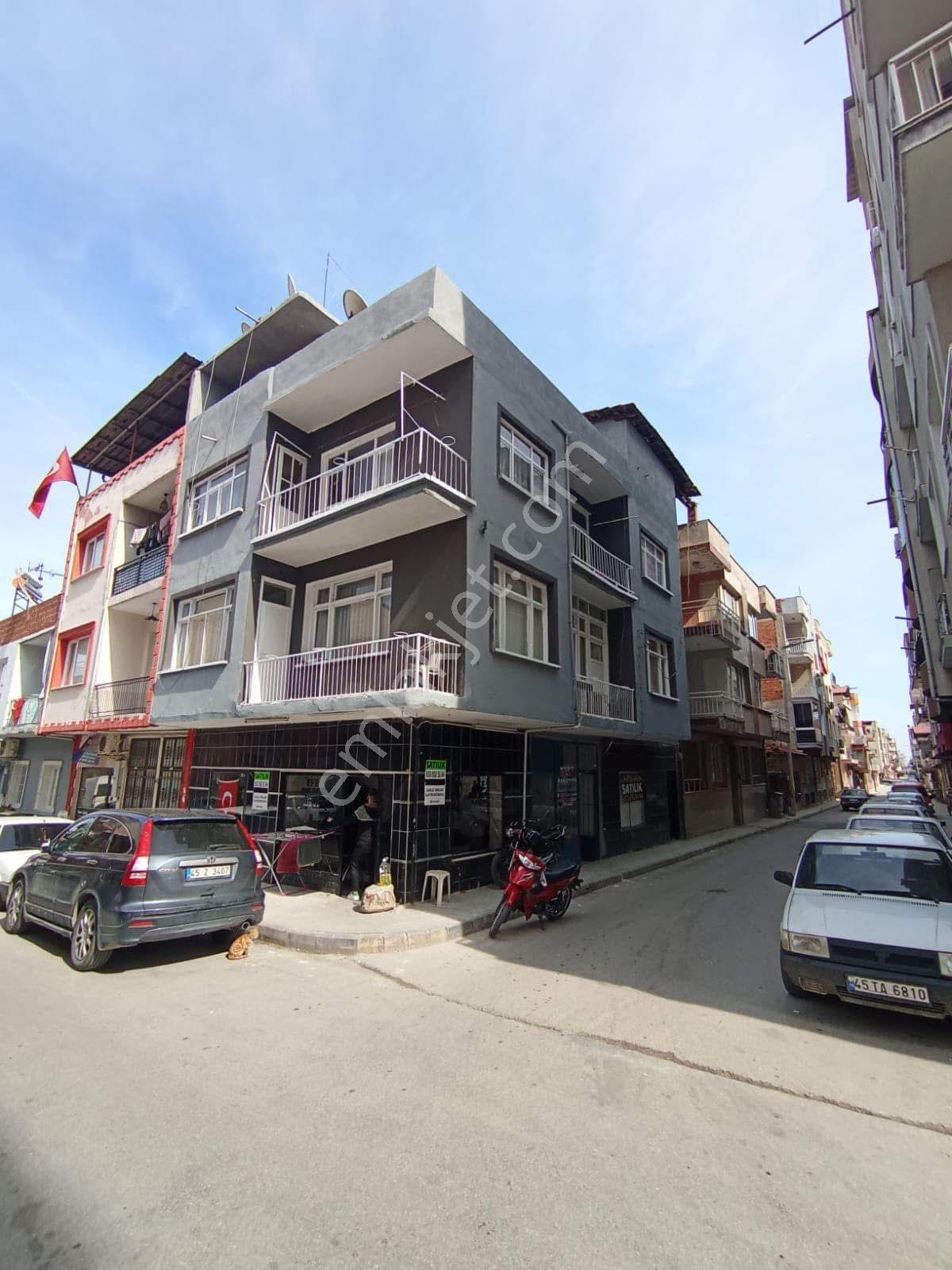 Manisa Alaşehir Alper Gayrimenkulden Çarşı İçi 2 Dükkan 2 Daire Komple Satılık - Görsel 9