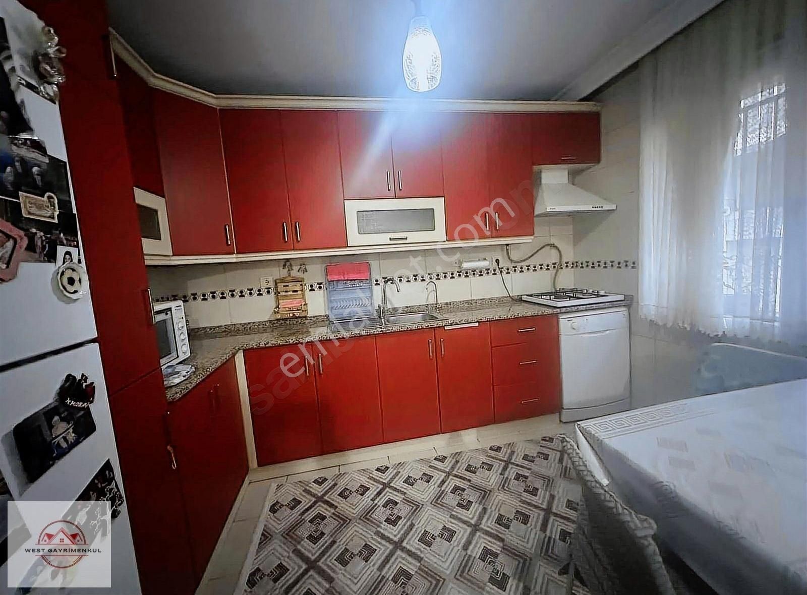 Bornova Ümit Kiralık Daire West'ten Bornova Ümit Mahallesi 2+1 Kiralık Daire Doğalgazlı