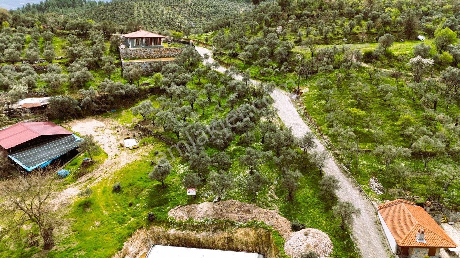 Menteşe Kafaca Satılık Konut İmarlı Muğla Menteşe Kafaca Mahallesinde 30/60 İmarlı Arsa