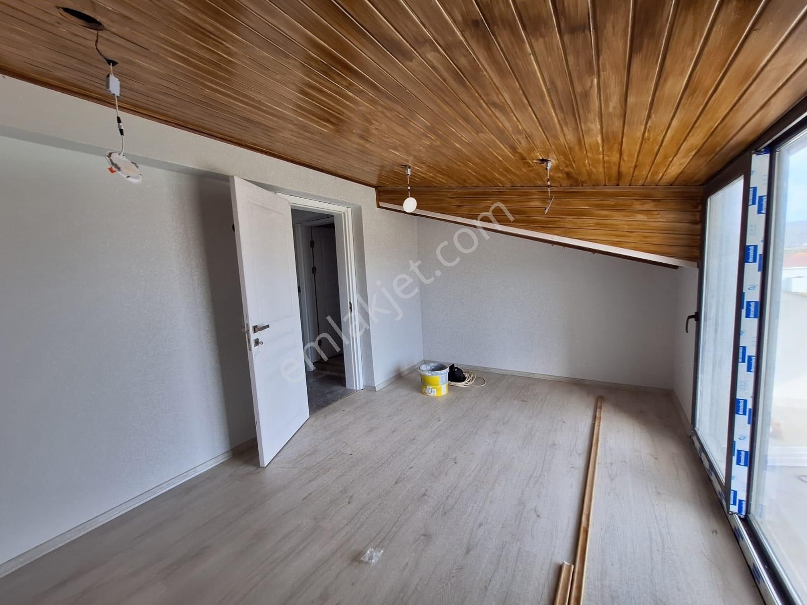 Güven Emlak'tan Cumhuriyet Mahallesinde Satılık İkiz Villa - Görsel 34