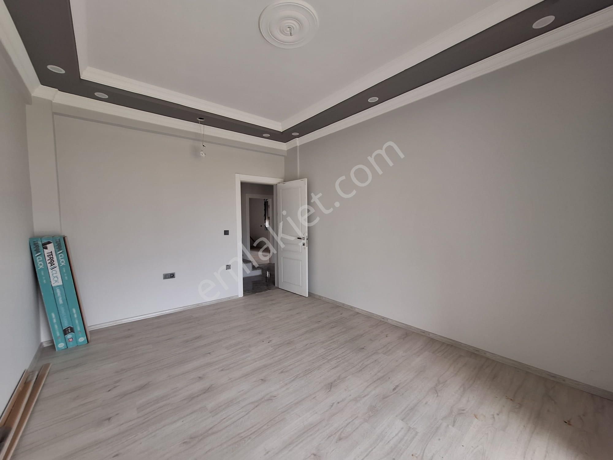 Güven Emlak'tan Cumhuriyet Mahallesinde Satılık İkiz Villa - Görsel 22