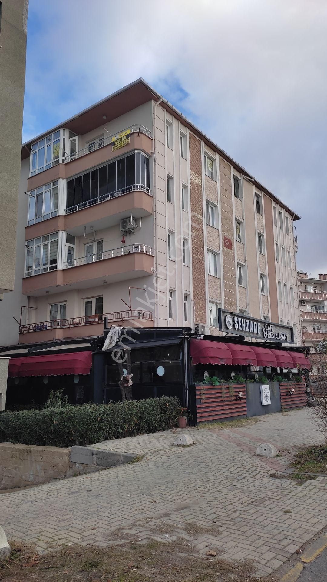 Lüleburgaz İnönü Satılık Daire Turyap'tan Lüleburgaz İnönü Mah. E-5 Cadde Üzeri 2+1 Satılık Daire