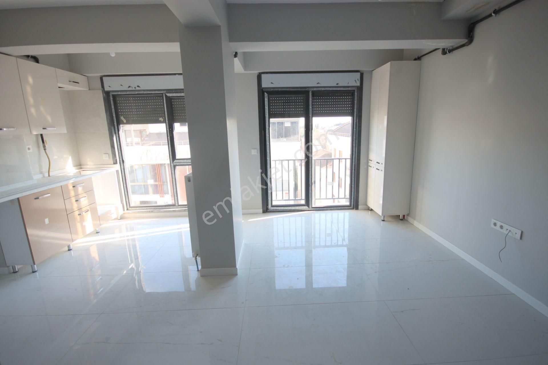 Tuzla İstasyon Satılık Daire Gri'den Tuzla İstasyonda 4+1 170 M2 Satılık Dubleks Daire