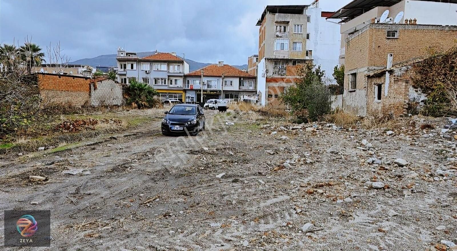 Söke Çeltikçi Satılık Konut İmarlı Söke Çeltikçi Mahallesinde 3 Kat İmarlı Arsa