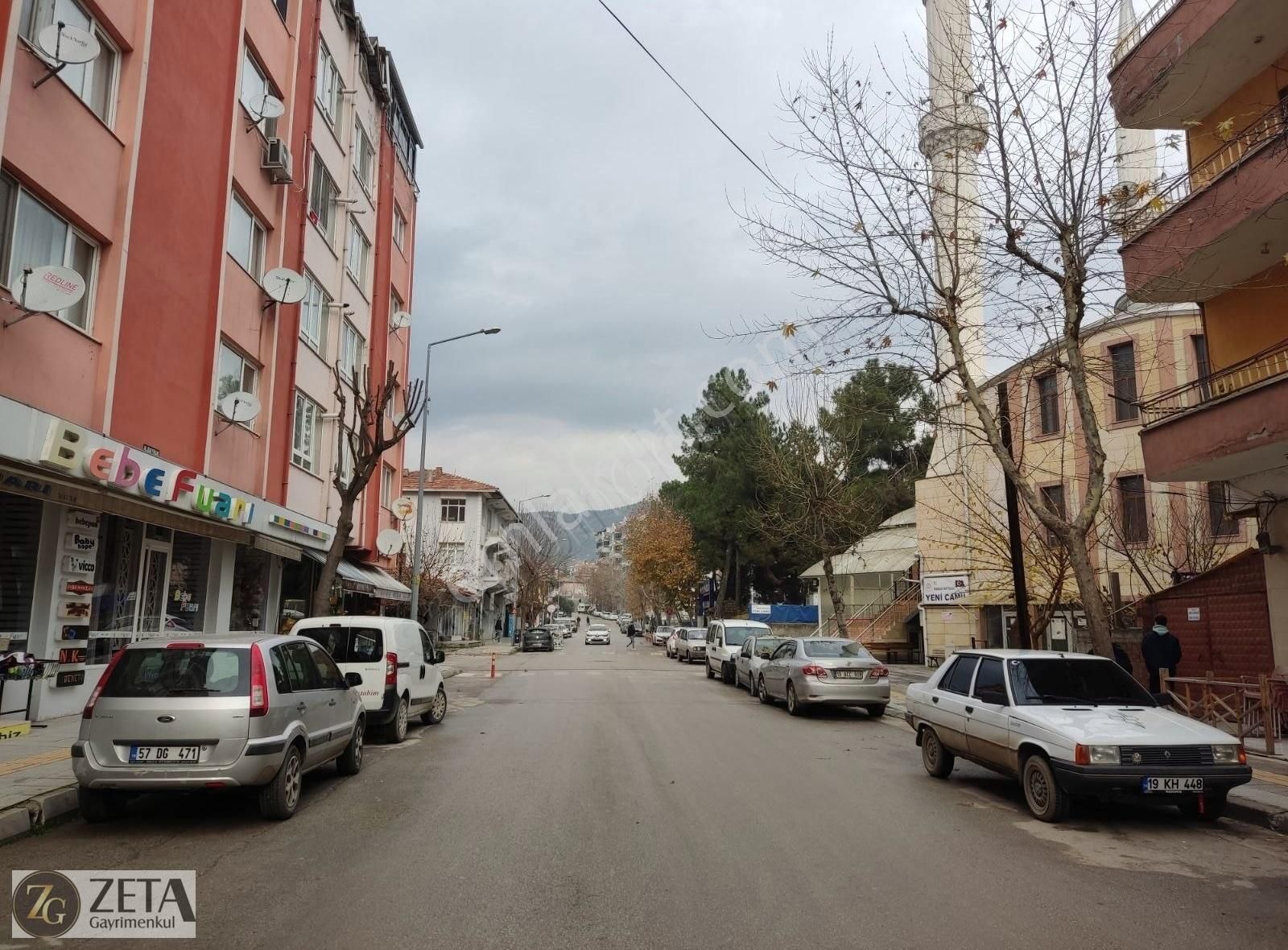 Osmancık Yeni Satılık Dükkan & Mağaza Şehrin Merkezinde İşlek Cadde Üzerinde Satılık İş Yeri