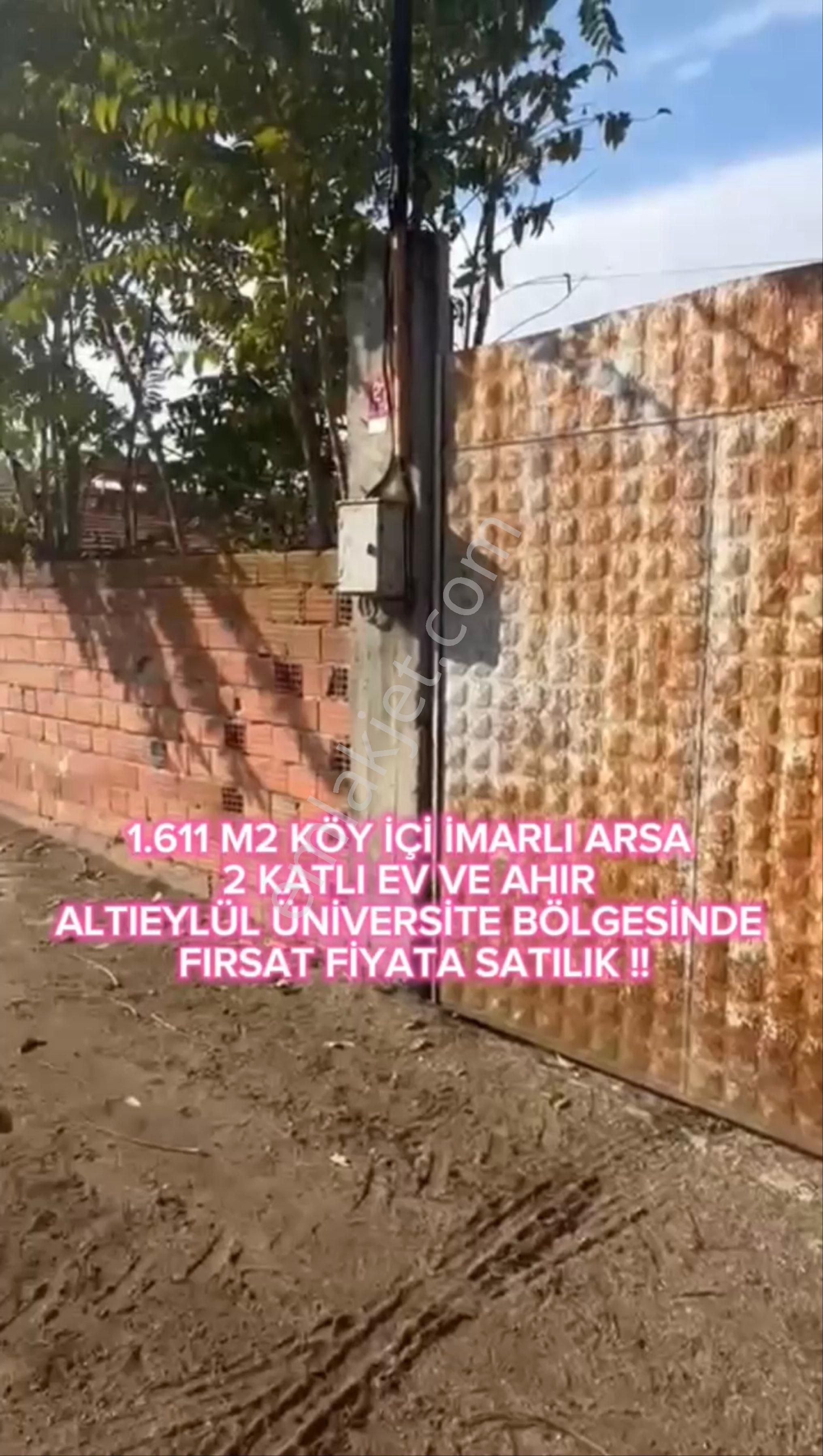 Altıeylül Atköy Satılık Daire Balıkesir Altıeylül Atköyde Bağımsız 2 Katlı Ev Ve Arsası Satılıktır!