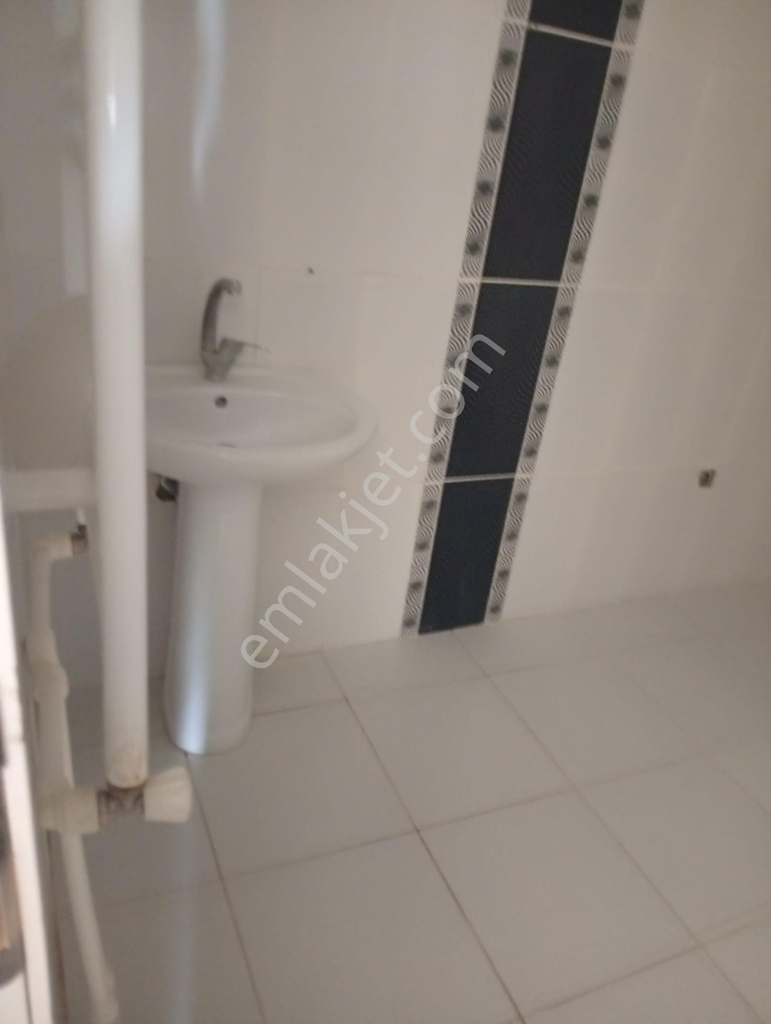 Geniş, 3+1, 2 Banyo, 2 Asansör, Ara Kat, Güney Cephe - Görsel 15