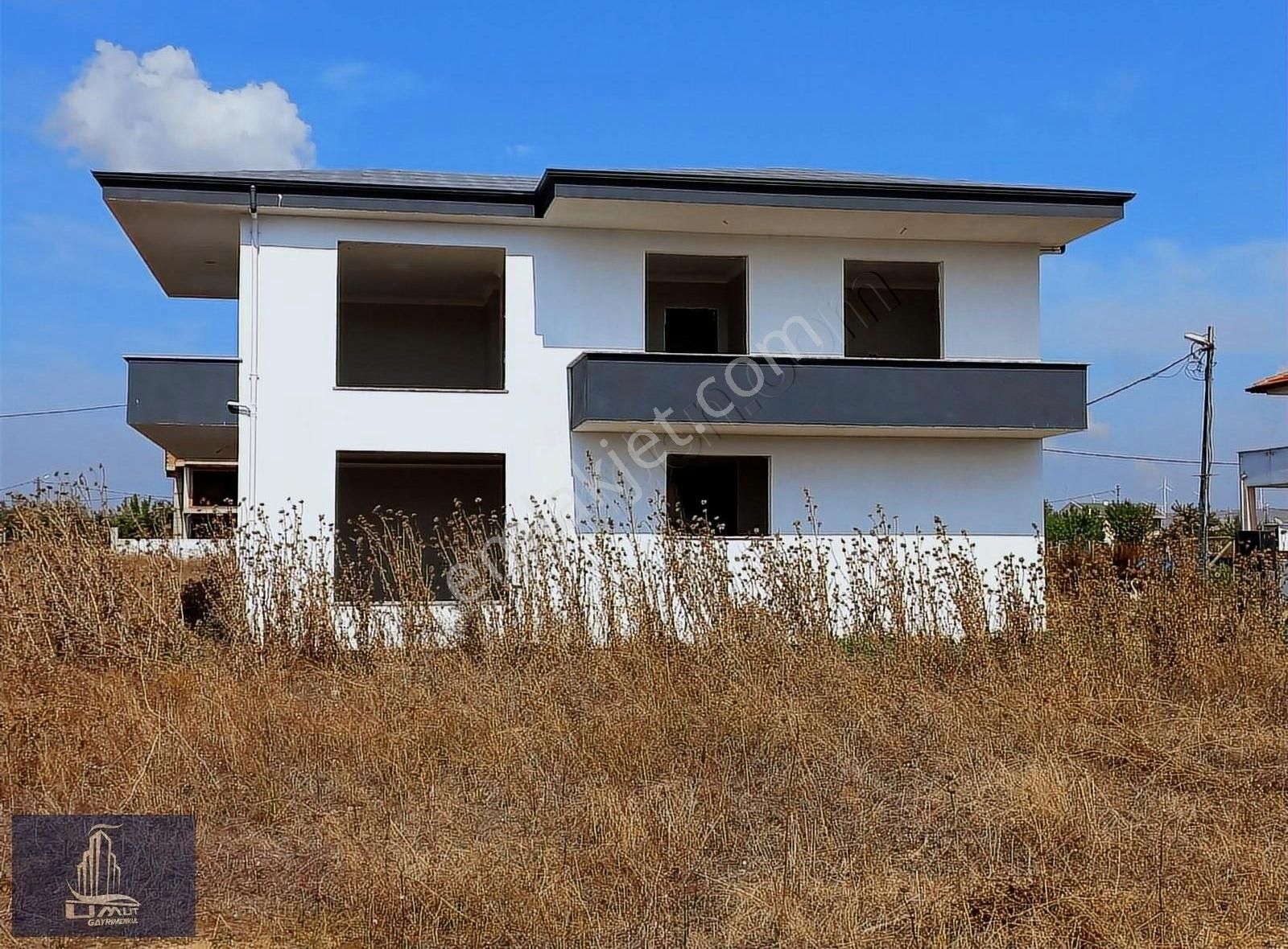 Silivri Gümüşyaka Satılık Villa Satılık Yazlık Villa