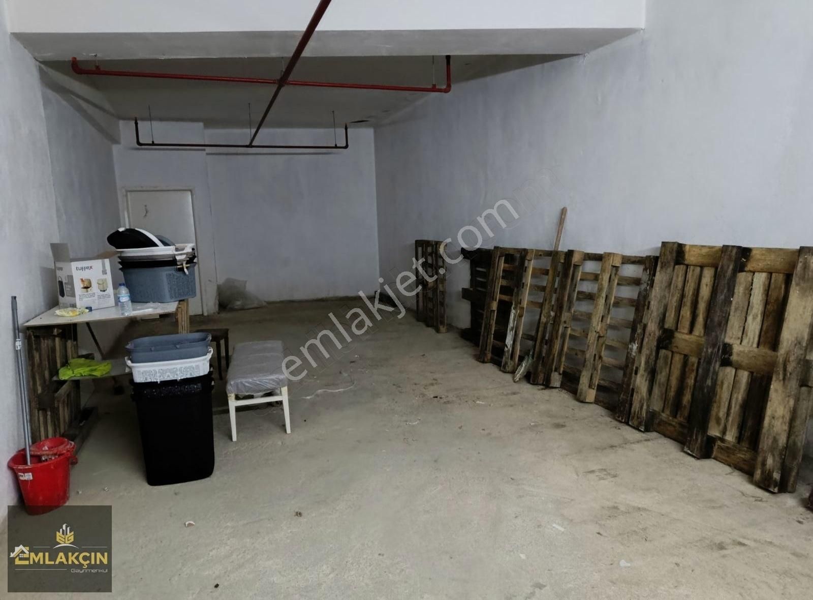 Başakşehir Kayabaşı Kiralık Depo Millet Bahçesi Çevresi Parkmavera2 50m2 Kiralık Depo