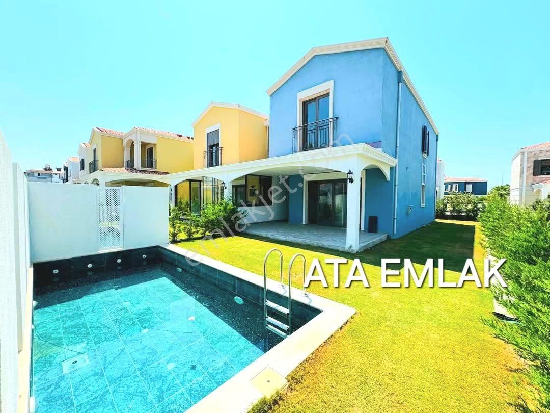 Kuşadası Karaova Satılık Villa Kuşadasında Plaja Yakın Özel Havuzlu 4+1 Bahçeli Sıfır Villa